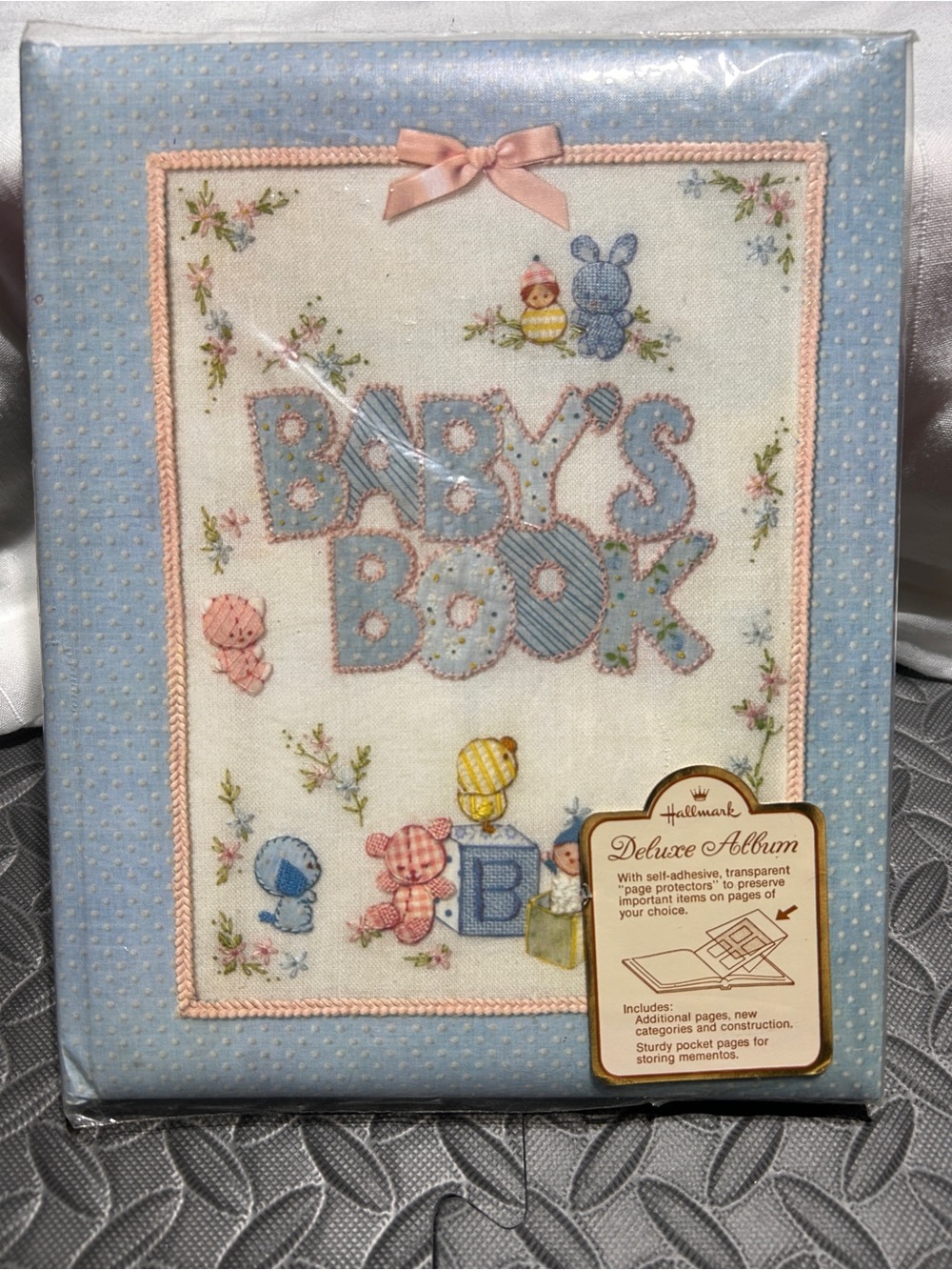 Hallmark VTG Unisex Baby Book Brand New